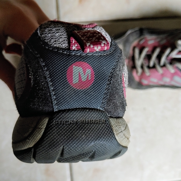 Merrell hiking shoes - Picture 4 of 4